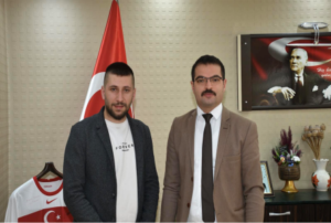 “Şuhut’ta Vaiz ve Halk Eğitim Merkezi Hocaları,  Kaymakam Harun Reşit HAN’ı Ziyaret Etti”