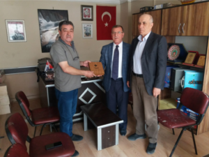 GELECEK PARTİSİ AFYONKARAHİSAR İL BAŞKANI HEMŞEHRİMİZ  NİYAZİ ERTAŞ ŞUHUT ANAYURT GAZETESİ’Nİ ZİYARET ETTİ