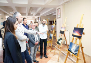 ŞUHUTLU AKADEMİSYEN VE FOTOĞRAF SANATÇISI HAKAN YILMAZ’IN ” AFYON’DA GÖKYÜZÜNÜN RENKLERİ” SERGİSİ BÜYÜK İLGİ GÖRDÜ
