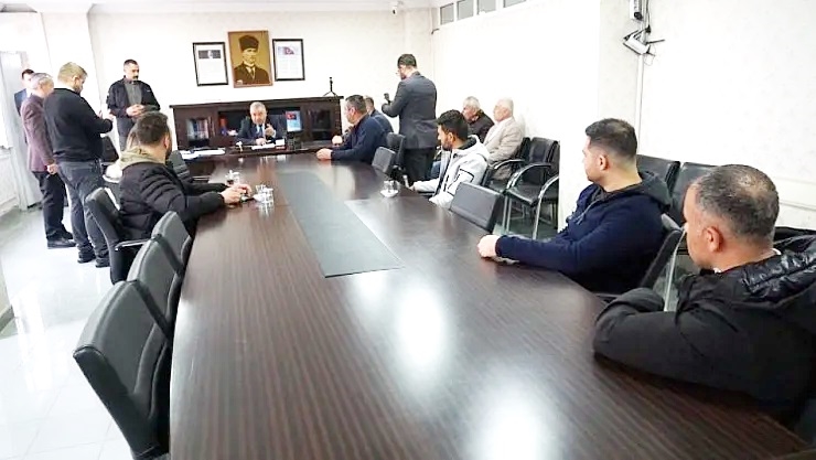 Şuhut’ta Dükkan İhalesi Canlı Olarak Yayınlandı