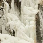 Şuhut’ta Soğuk Havanın Sanat Eseri: Donan Şelale ve Göller Büyüledi