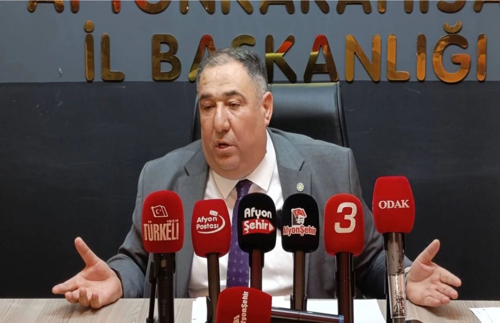 İYİ Parti Afyonkarahisar İl Başkanı Muhammet Mısırlıoğlu: PTT Başmüdürlüğü’nün Kapatılması Afyon’a Kesilmiş Bir Cezadır