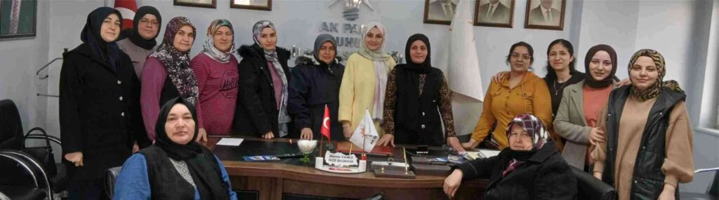 AK Parti Şuhut Teşkilatında Sandık Kurulu Üyeleri ve Müşahitlerle Seçim Toplantısı