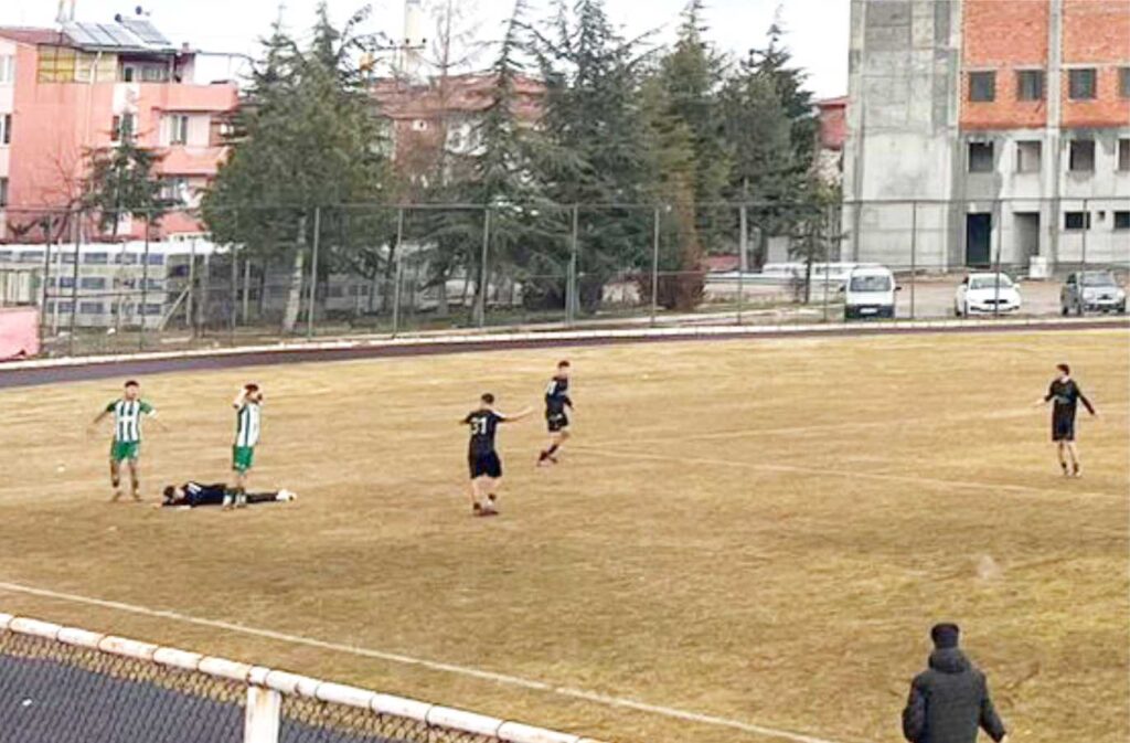 7 Kırmızı Kartın Çıktığı Maçta Kazanan Çıkmadı