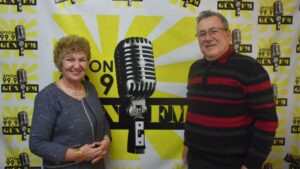 ŞUHUTLU İSMAİL VE FATMA AKAR ÇİFTİ 31 YILDIR AYNI MİKROFONDA ” KAZANÇ DEĞİL GÖNÜL İŞİ”