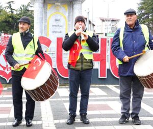 Şuhut’ta Ramazan Davulcuları Geleneği Yaşatılıyor