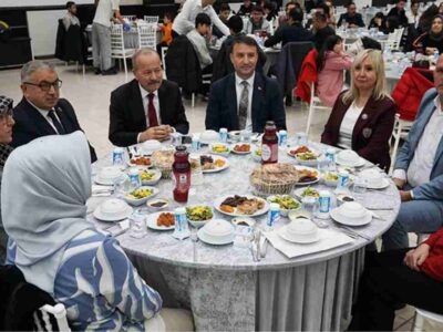 ŞUHUT BELEDİYESİ PERSONEL İFTARINDA BİRLİK VE HİZMET VURGUSU