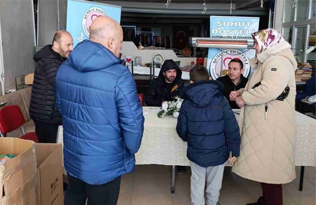 Şuhut’ta Yüzlerce Aile ve Öğrenciye Yardım Eli Uzatıldı