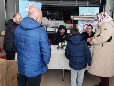 Şuhut’ta Yüzlerce Aile ve Öğrenciye Yardım Eli Uzatıldı