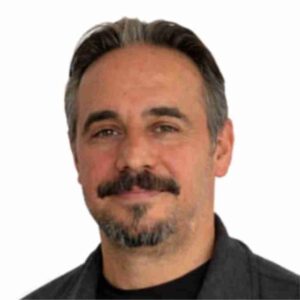 HEMŞEHRİMİZ KAZIM DEMİRER DOKTORASINI TAMAMLAYARAK DR. ÖĞRETİM ÜYESİ OLDU