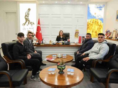 Şampiyon Bilek Güreşçisi Yusuf Emel’e Başkan Köksal’dan Tebrik