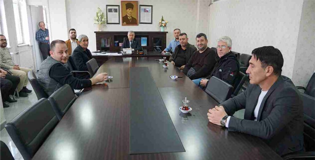 Şuhut Belediyesi’nden Şeffaf İhale: Taşınmazlar Açık Artırma ile Kiraya Verildi