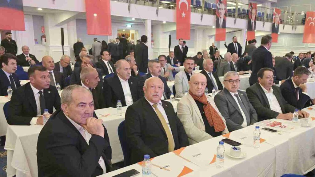 ŞUHUT BELEDİYE BAŞKANI MUHİTTİN ÖZAŞKIN “BELEDİYE BAŞKANLARI İSTİŞARE VE DEĞERLENDİRME TOPLANTISI’NA” KATILDI