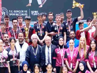 Şuhut Anadolu Lisesi’nden Boccede Tarihi Başarı: Hem Kızlarda Hem Erkeklerde Zirve!