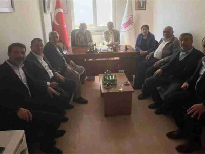 Afyonkarahisar Esnaf ve Sanatkarlar Odaları Birliği Başkanı Cengiz ÜSTÜN, Şuhut Esnaf ve Sanatkarlar Odası Başkanı Ahmet AKDAĞ’ı Ziyaret Etti
