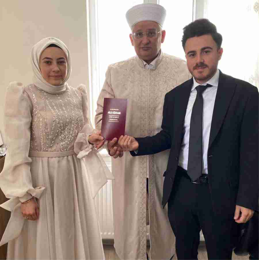 Şuhut İlçe Müftülüğünde Gerçekleştirilen Nikâh Merasiminde Genç Çiftin Mutluluğuna Ortak Olundu
