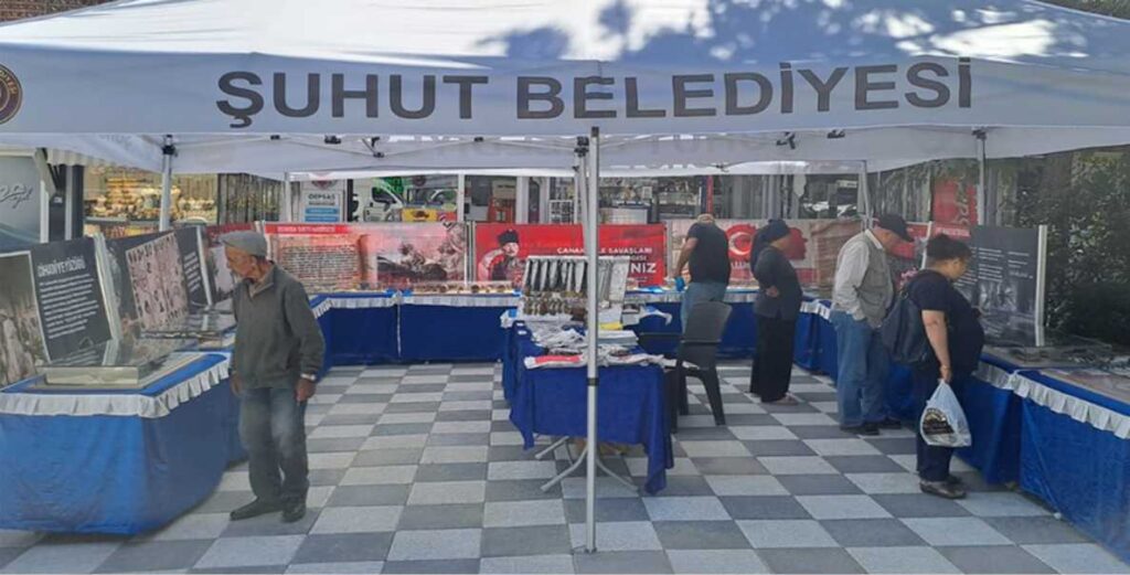 ÇANAKKALE SAVAŞLARI GEZİCİ MÜZE SERGİSİ ŞUHUT’TA ZİYARETE AÇILDI