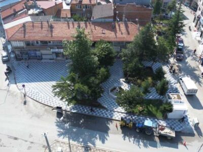 ŞUHUT’TA MEYDAN YENİLEME ÇALIŞMALARINDA SONA GELİNDİ