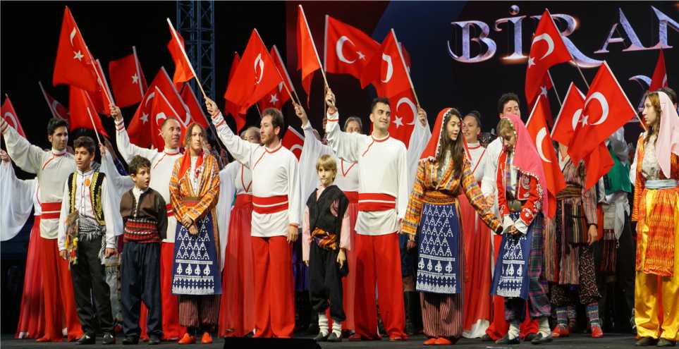 ŞUHUT’TA ZAFER HAFTASI COŞKUSU DÖRT GÜN BOYUNCA DORUĞA ULAŞTI