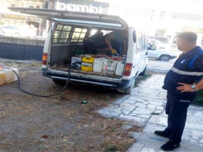 ŞUHUT’TA OKULUN YANI BAŞINDAKİ AKARYAKIT SATIŞI VELİLERİ ENDİŞELENDİRİYOR