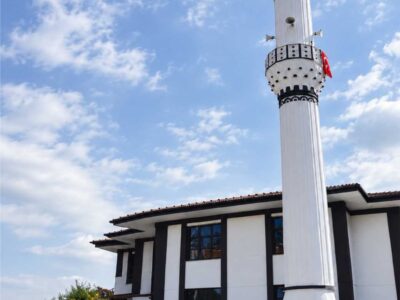 BAŞÖREN KÖYÜNDE CAMİ AÇILIŞI İÇİN GERİ SAYIM