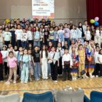 ŞUHUT’TA GENÇLİK YAZ KULÜBÜ KORO PERFORMANSIYLA SONA ERDİ